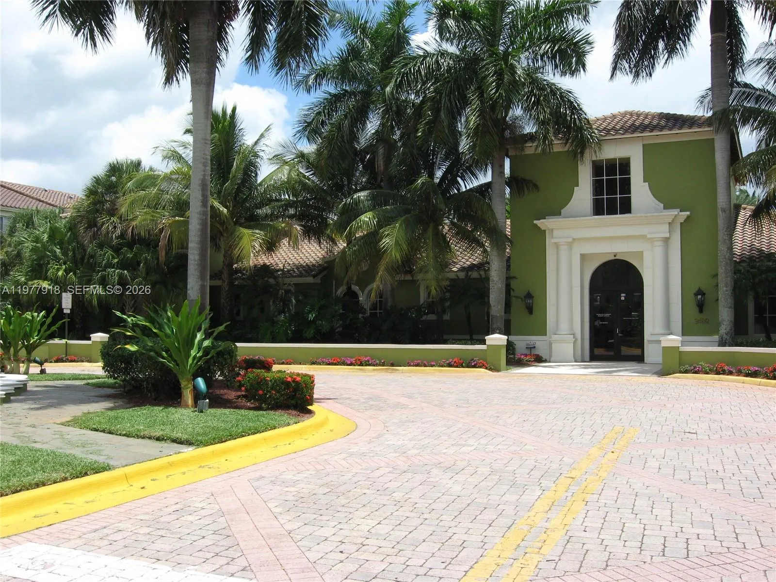 Miramar, Florida 33025, 3 Bedrooms Bedrooms, ,2 BathroomsBathrooms,Residential Lease,For Rent,A11977918