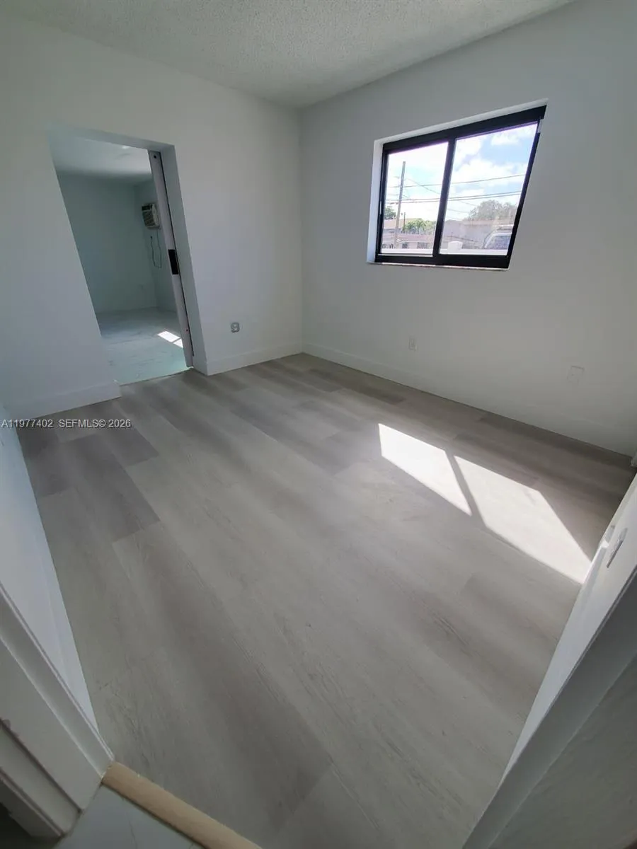 920 Se 8th St 1, Hialeah, Florida 33010, Hialeah, Florida 33010, 1 Bedroom Bedrooms, ,1 BathroomBathrooms,Residential Lease,For Rent,920 Se 8th St 1, Hialeah, Florida 33010,A11977402