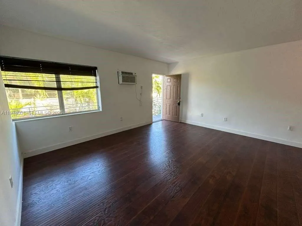 8321 Crespi Blvd 7, Miami Beach, Florida 33141, Miami Beach, Florida 33141, 1 Bedroom Bedrooms, ,1 BathroomBathrooms,Residential Lease,For Rent,8321 Crespi Blvd 7, Miami Beach, Florida 33141,A11978001