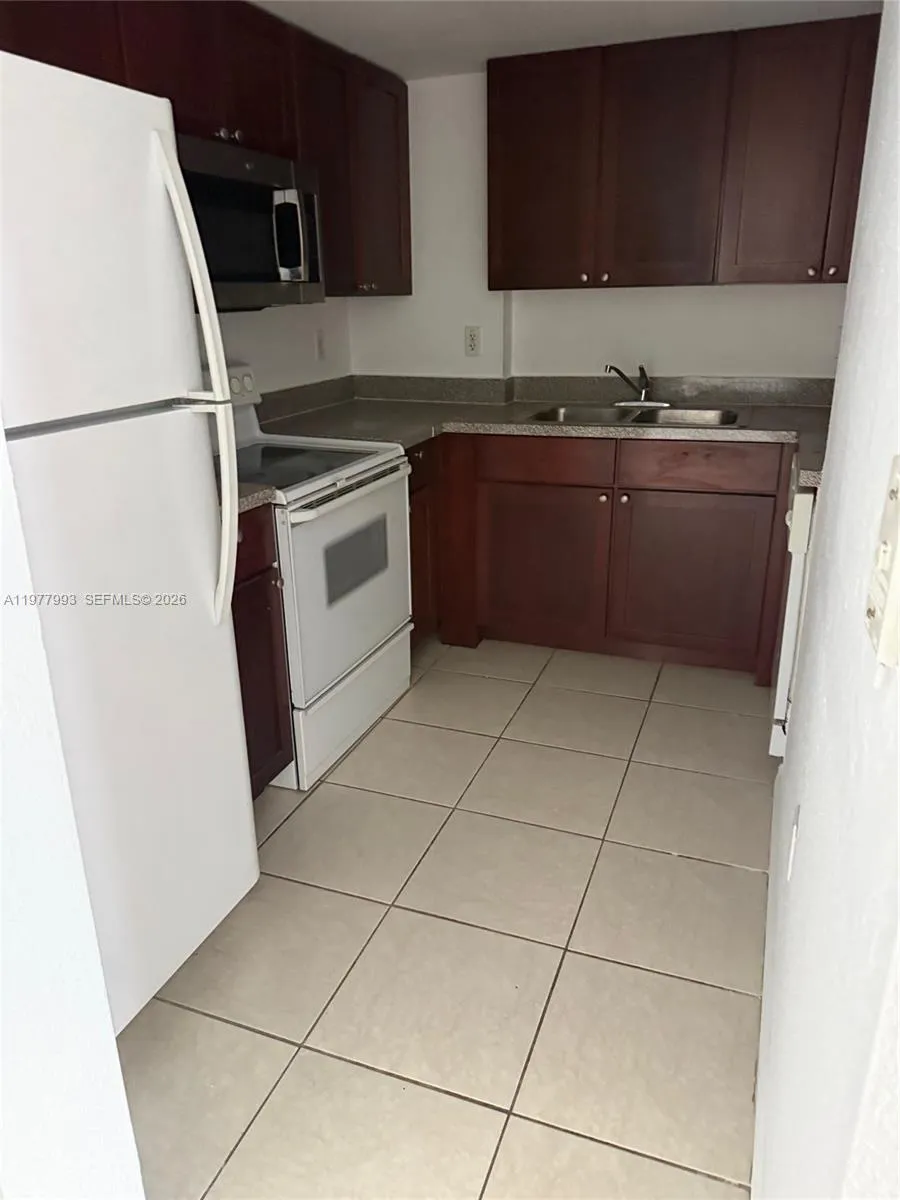 2536 Nw 24th St 4d, Miami, Florida 33142, Miami, Florida 33142, 1 Bedroom Bedrooms, ,1 BathroomBathrooms,Residential Lease,For Rent,2536 Nw 24th St 4d, Miami, Florida 33142,A11977993