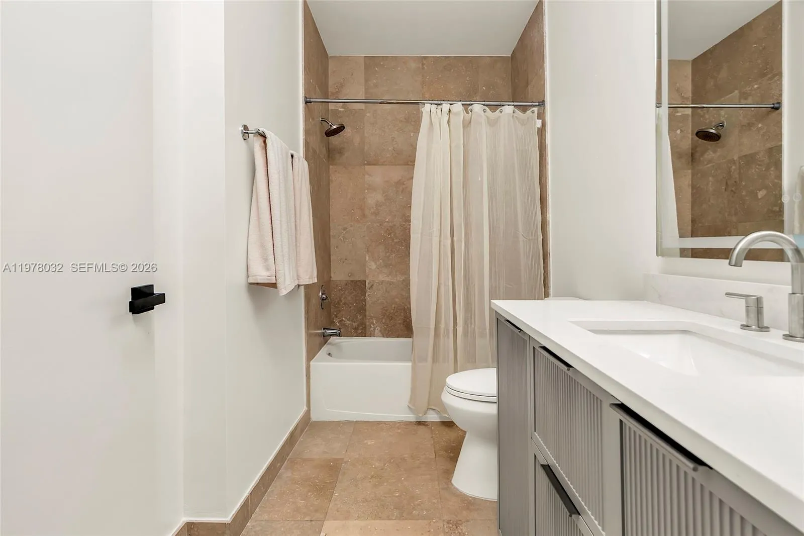 9066 Sw 73rd Ct Ph2402, Miami, Florida 33156, Miami, Florida 33156, 2 Bedrooms Bedrooms, ,2 BathroomsBathrooms,Residential,For Sale,9066 Sw 73rd Ct Ph2402, Miami, Florida 33156,A11978032