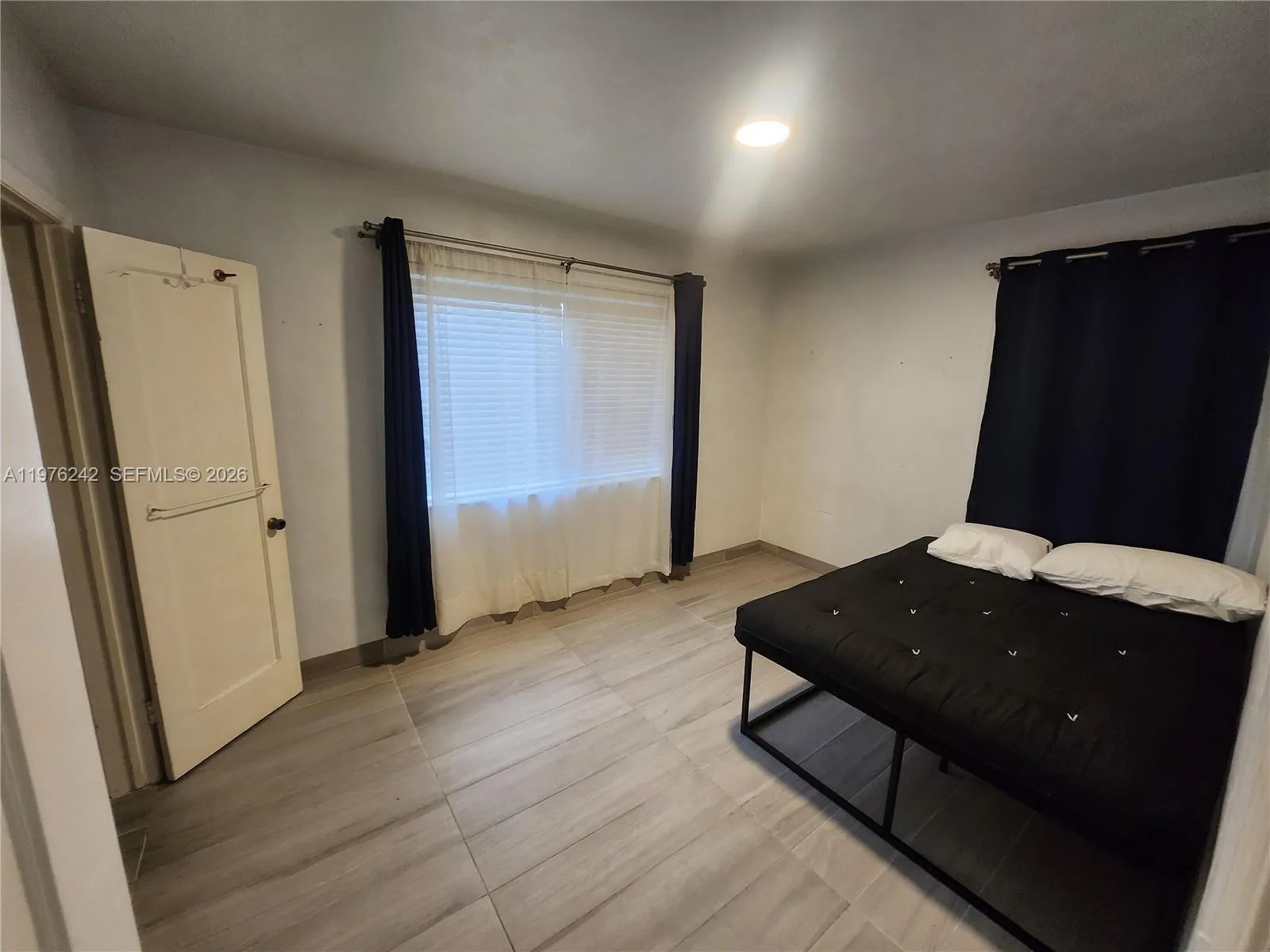 3560 Nw 19th St, Miami, Florida 33125, Miami, Florida 33125, 4 Bedrooms Bedrooms, 1 Room Rooms,3 BathroomsBathrooms,Residential,For Sale,3560 Nw 19th St, Miami, Florida 33125,A11976242