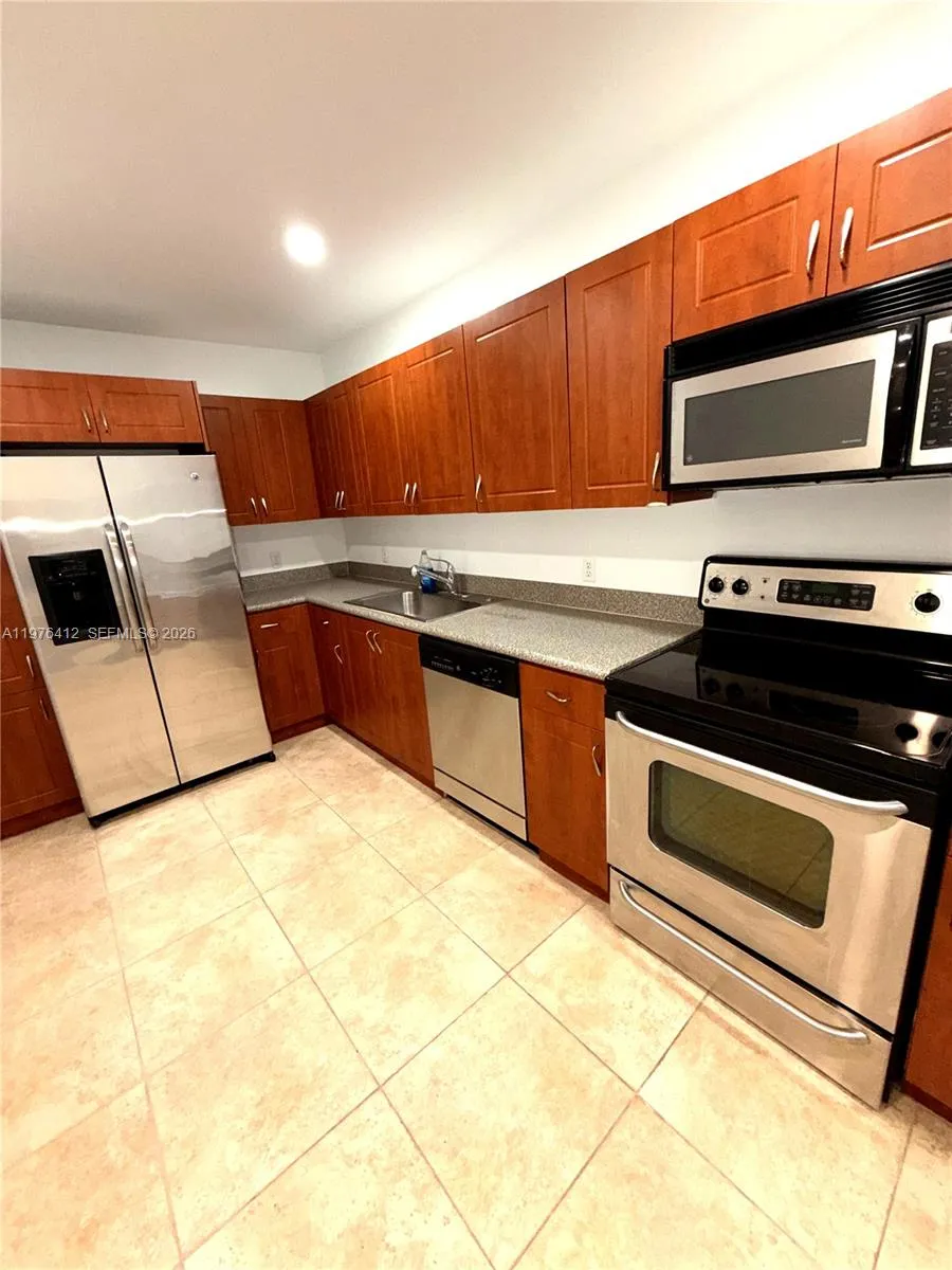 401 69th St 405, Miami Beach, Florida 33141, Miami Beach, Florida 33141, 1 Bedroom Bedrooms, ,1 BathroomBathrooms,Residential Lease,For Rent,401 69th St 405, Miami Beach, Florida 33141,A11976412