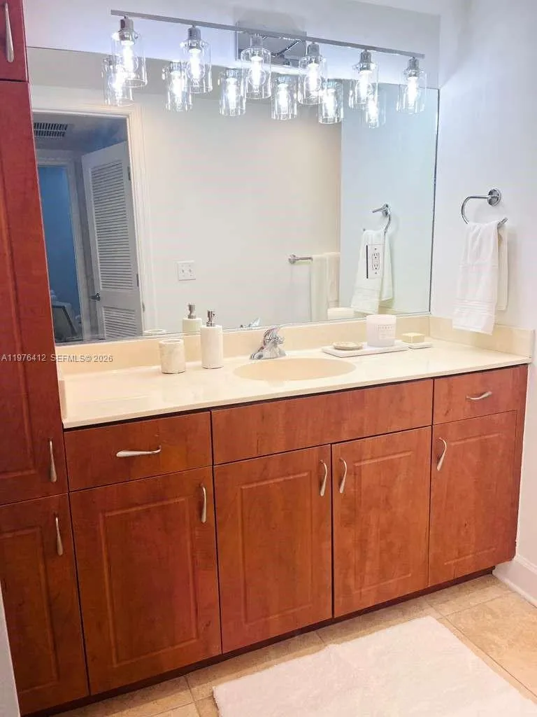 401 69th St 405, Miami Beach, Florida 33141, Miami Beach, Florida 33141, 1 Bedroom Bedrooms, ,1 BathroomBathrooms,Residential Lease,For Rent,401 69th St 405, Miami Beach, Florida 33141,A11976412