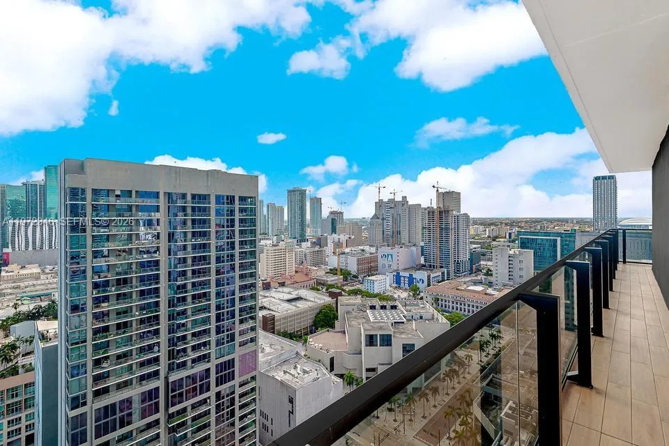 398 Ne 5th St 2418, Miami, Florida 33132, Miami, Florida 33132, 3 Bedrooms Bedrooms, ,3 BathroomsBathrooms,Residential,For Sale,398 Ne 5th St 2418, Miami, Florida 33132,A11972846