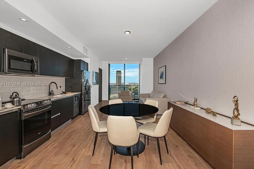 398 Ne 5th St 2418, Miami, Florida 33132, Miami, Florida 33132, 3 Bedrooms Bedrooms, ,3 BathroomsBathrooms,Residential,For Sale,398 Ne 5th St 2418, Miami, Florida 33132,A11972846