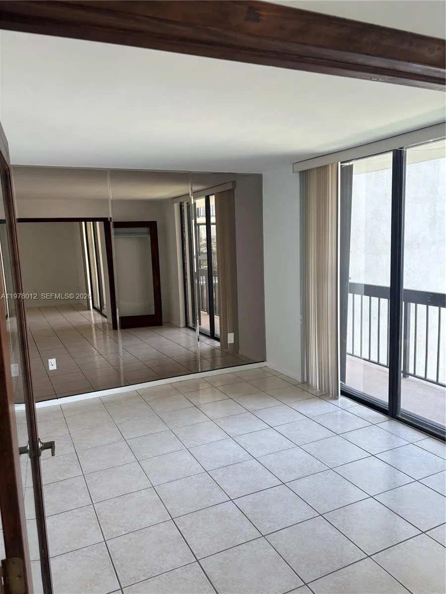 2333 Brickell Ave 1115, Miami, Florida 33129, Miami, Florida 33129, 2 Bedrooms Bedrooms, ,2 BathroomsBathrooms,Residential Lease,For Rent,2333 Brickell Ave 1115, Miami, Florida 33129,A11978012