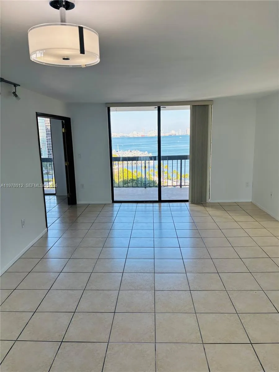 2333 Brickell Ave 1115, Miami, Florida 33129, Miami, Florida 33129, 2 Bedrooms Bedrooms, ,2 BathroomsBathrooms,Residential Lease,For Rent,2333 Brickell Ave 1115, Miami, Florida 33129,A11978012