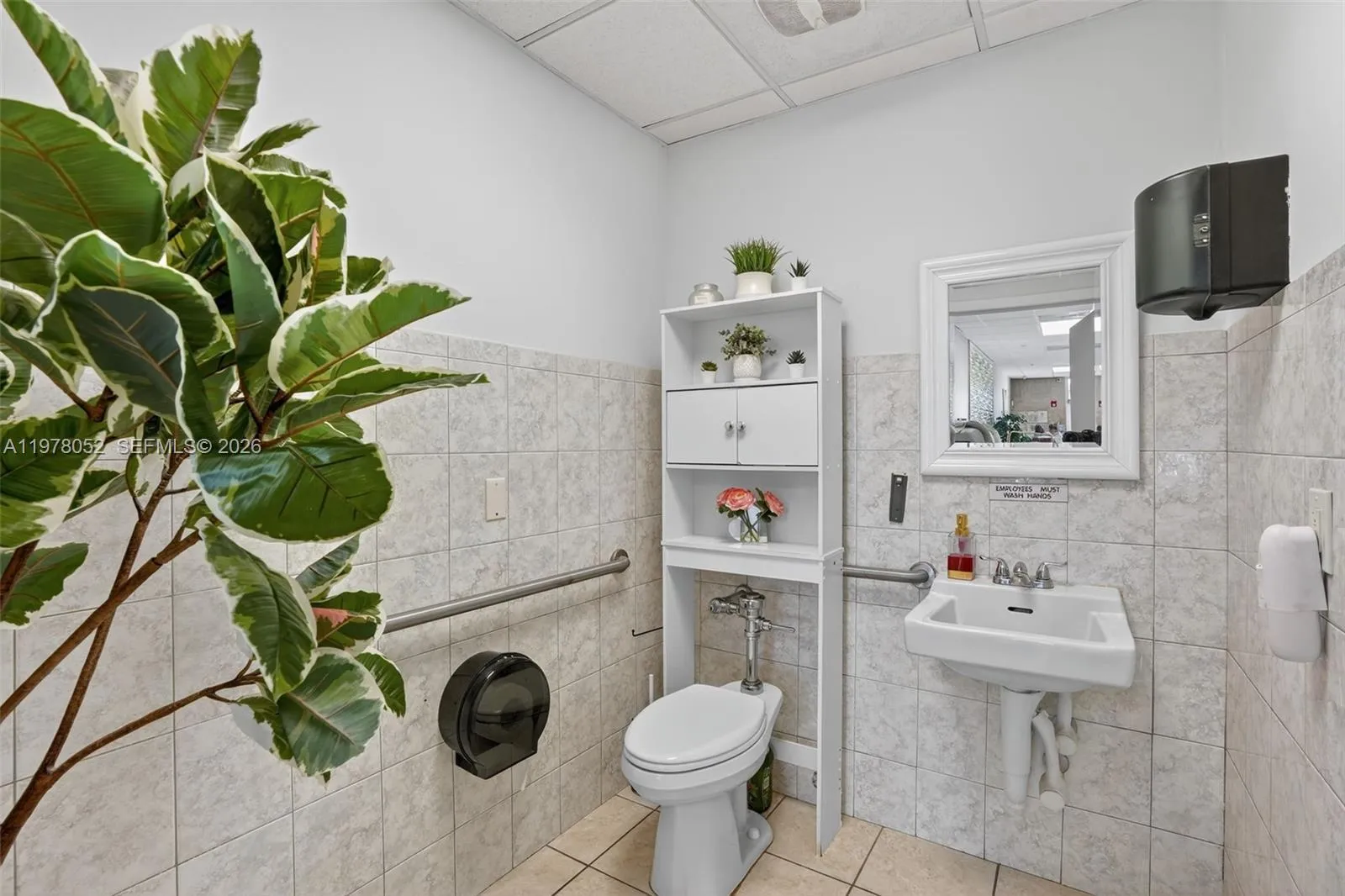 Beauty Service Spa For Sale In Doral, Doral, Flori, Doral, Florida 33178, ,Business Opportunity,For Sale,Beauty Service Spa For Sale In Doral, Doral, Flori,A11978052