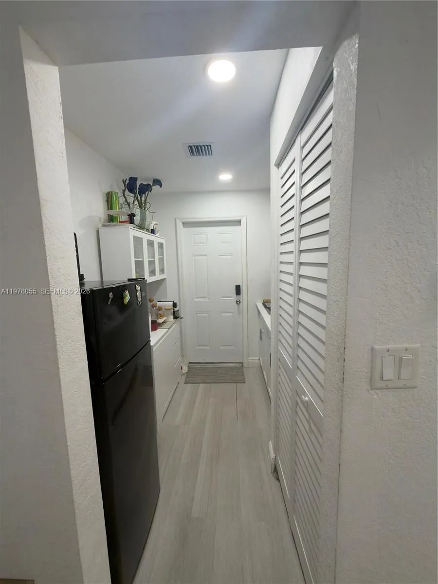 17100 Nw 77th Ct 1, Hialeah, Florida 33015, Hialeah, Florida 33015, 1 Bedroom Bedrooms, ,1 BathroomBathrooms,Residential Lease,For Rent,17100 Nw 77th Ct 1, Hialeah, Florida 33015,A11978055