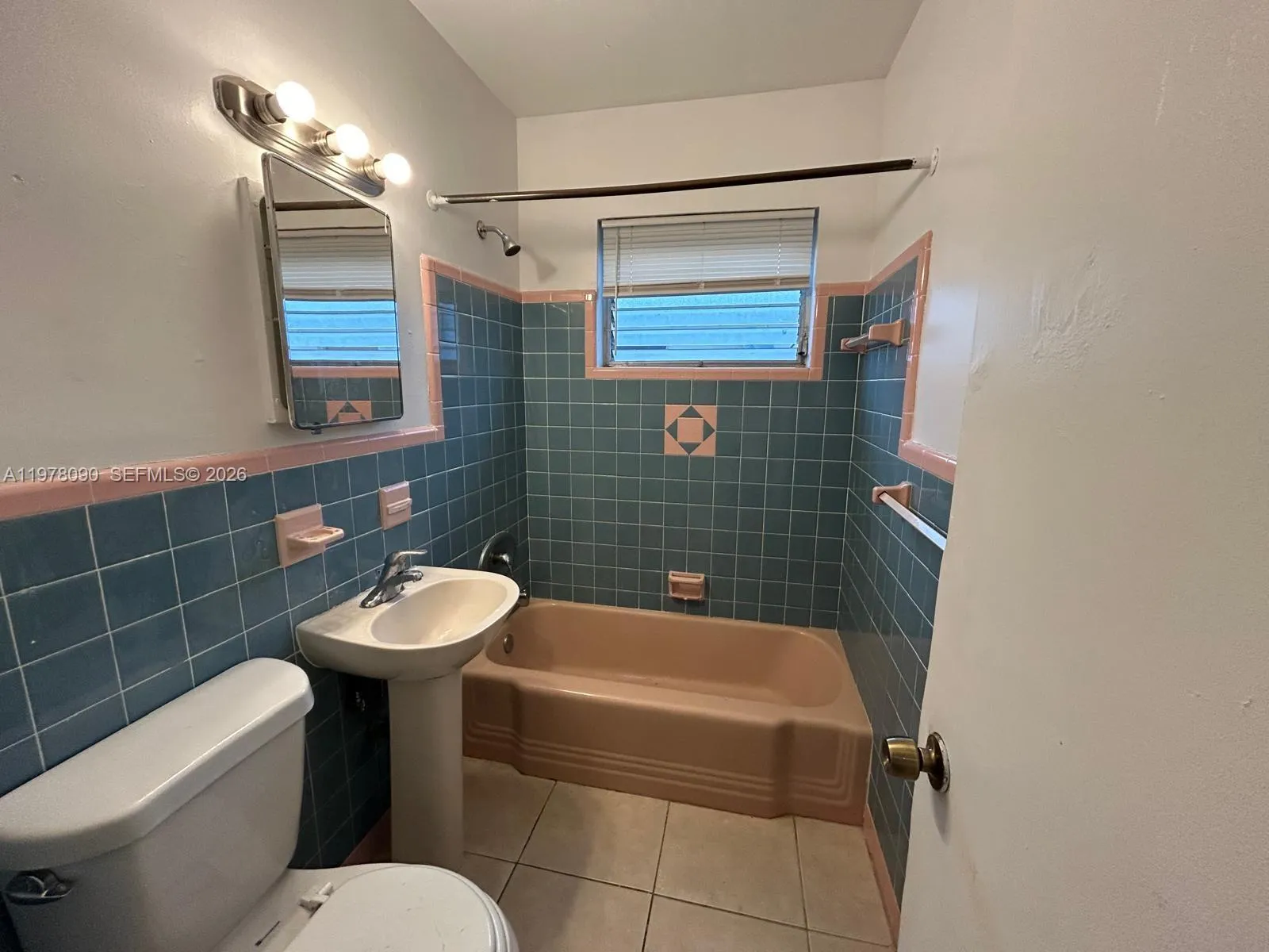 1270 Ne 139th St 1, North Miami, Florida 33161, North Miami, Florida 33161, 1 Bedroom Bedrooms, ,1 BathroomBathrooms,Residential Lease,For Rent,1270 Ne 139th St 1, North Miami, Florida 33161,A11978090