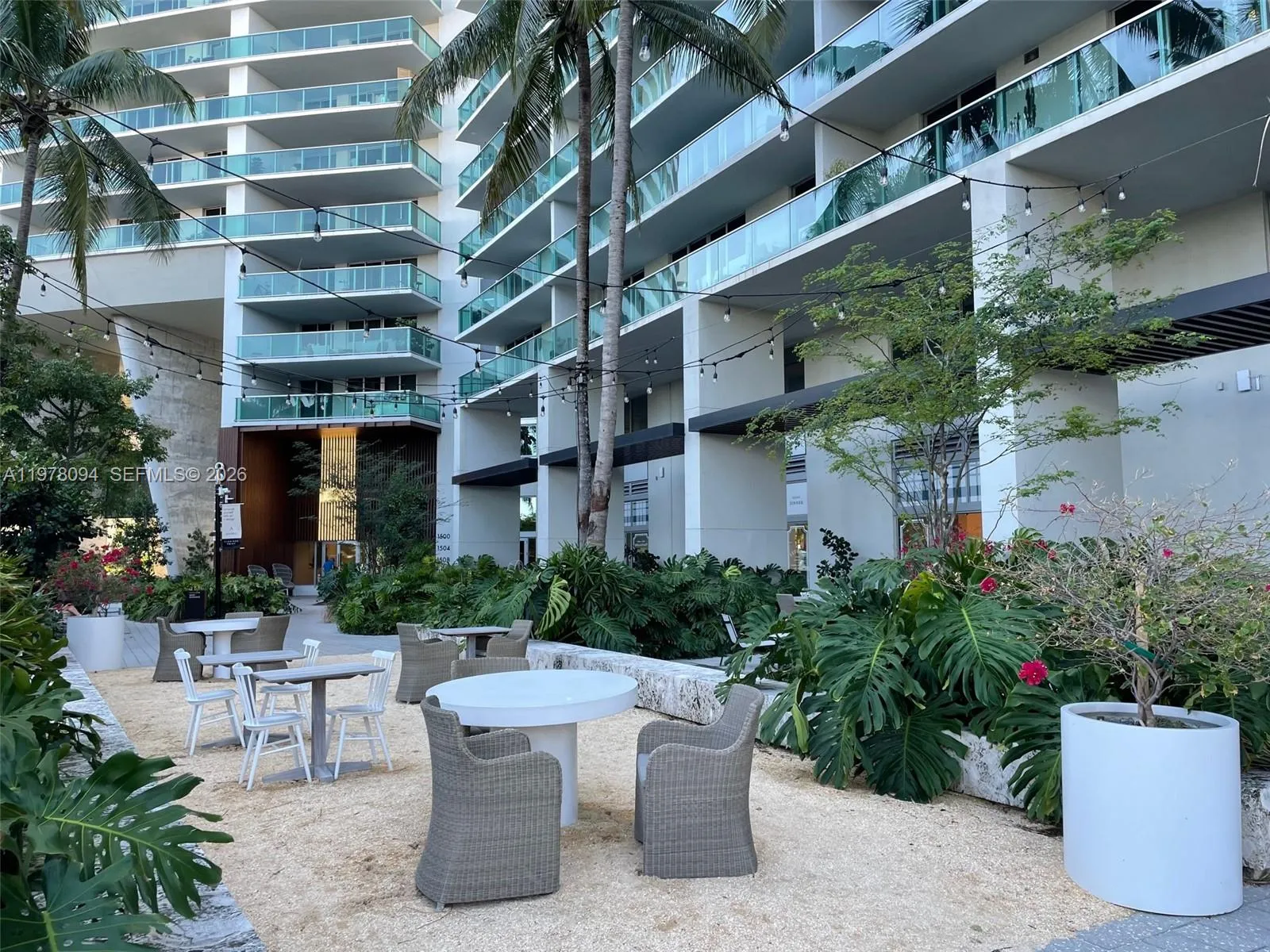 1500 Bay Rd 524s, Miami Beach, Florida 33139, Miami Beach, Florida 33139, 2 Bedrooms Bedrooms, ,2 BathroomsBathrooms,Residential Lease,For Rent,1500 Bay Rd 524s, Miami Beach, Florida 33139,A11978094