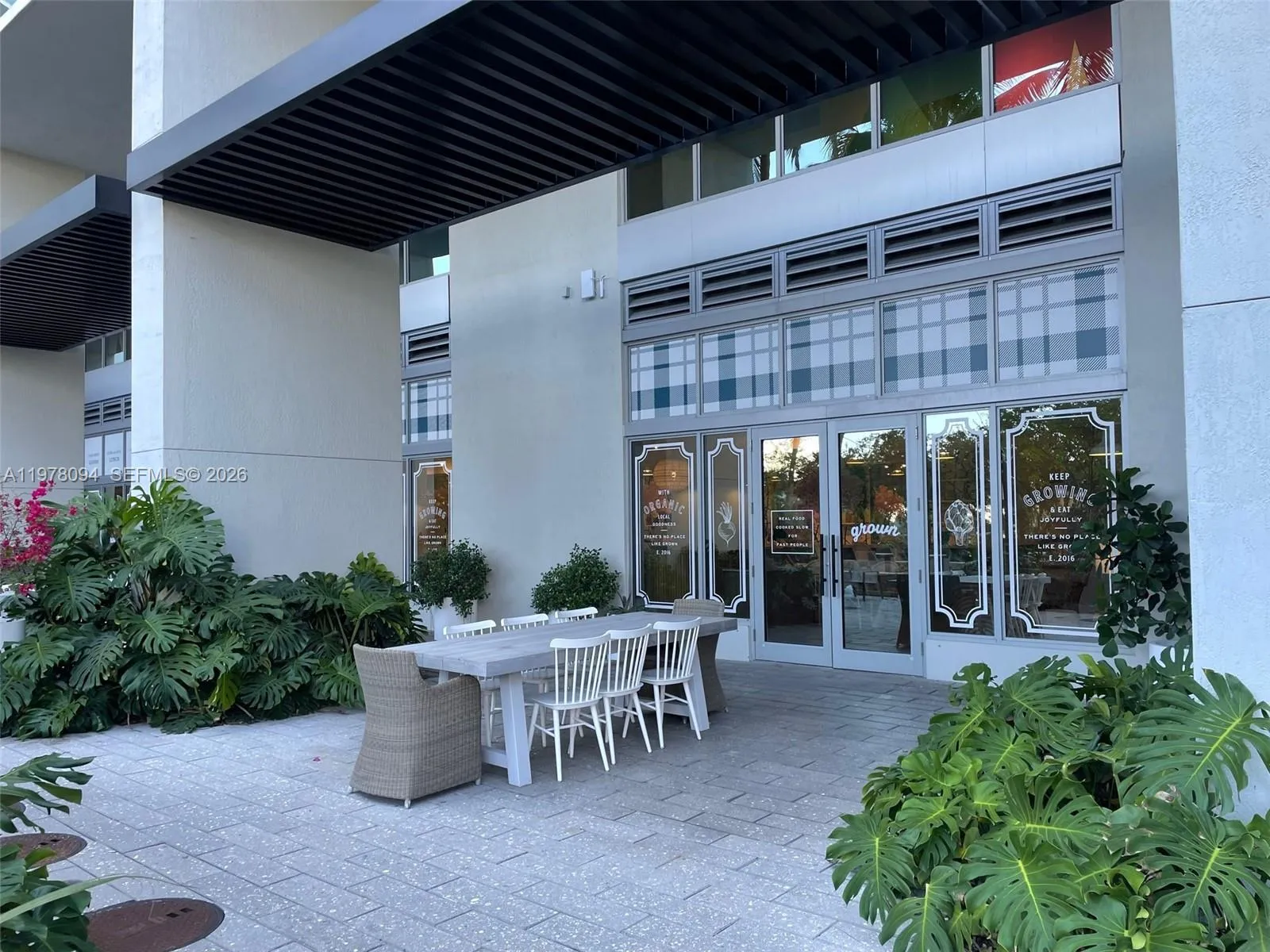 1500 Bay Rd 524s, Miami Beach, Florida 33139, Miami Beach, Florida 33139, 2 Bedrooms Bedrooms, ,2 BathroomsBathrooms,Residential Lease,For Rent,1500 Bay Rd 524s, Miami Beach, Florida 33139,A11978094