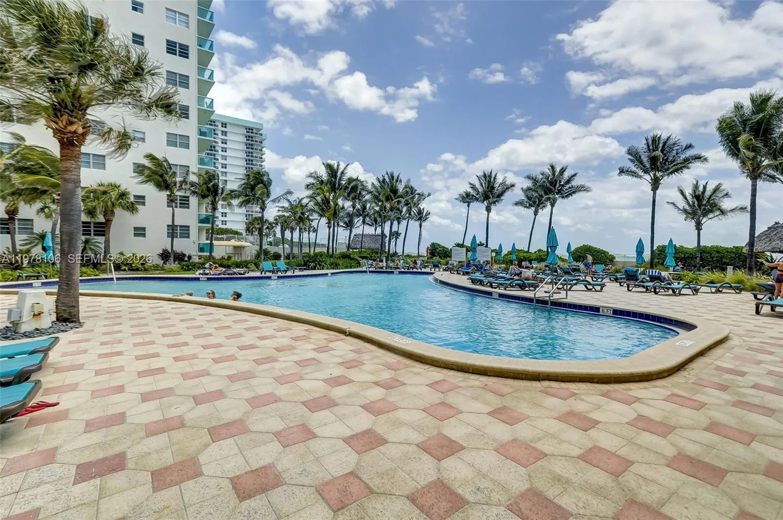 3801 S Ocean Dr 4r, Hollywood, Florida 33019, Hollywood, Florida 33019, 1 Bedroom Bedrooms, ,1 BathroomBathrooms,Residential Lease,For Rent,3801 S Ocean Dr 4r, Hollywood, Florida 33019,A11978106