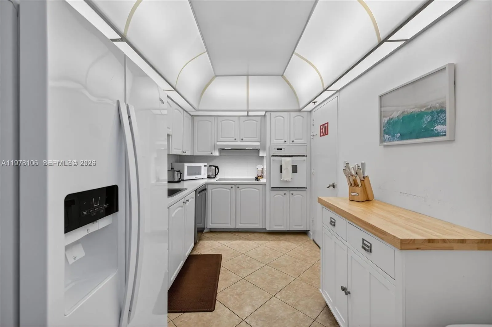 3801 S Ocean Dr 4r, Hollywood, Florida 33019, Hollywood, Florida 33019, 1 Bedroom Bedrooms, ,1 BathroomBathrooms,Residential Lease,For Rent,3801 S Ocean Dr 4r, Hollywood, Florida 33019,A11978106