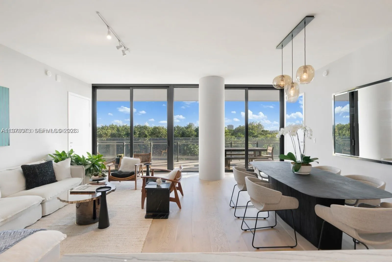 8701 Collins Ave 404, Miami Beach, Florida 33154, Miami Beach, Florida 33154, 2 Bedrooms Bedrooms, ,2 BathroomsBathrooms,Residential,For Sale,8701 Collins Ave 404, Miami Beach, Florida 33154,A11978073