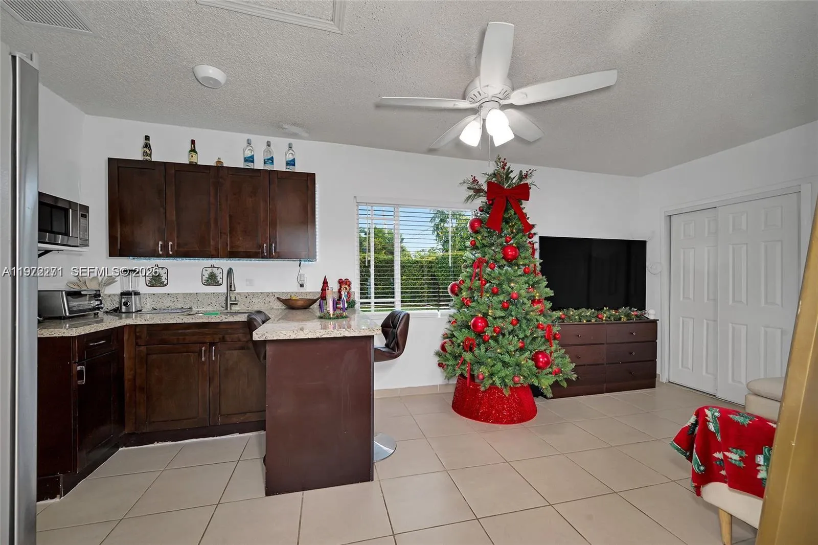7420 Sw 31st St 2, Miami, Florida 33155, Miami, Florida 33155, 1 Bedroom Bedrooms, ,1 BathroomBathrooms,Residential Lease,For Rent,7420 Sw 31st St 2, Miami, Florida 33155,A11972271