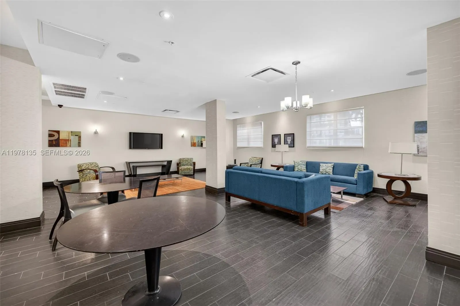 3801 S Ocean Dr 4r, Hollywood, Florida 33019, Hollywood, Florida 33019, 1 Bedroom Bedrooms, ,1 BathroomBathrooms,Residential Lease,For Rent,3801 S Ocean Dr 4r, Hollywood, Florida 33019,A11978135