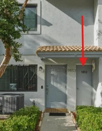 Storage next to entry