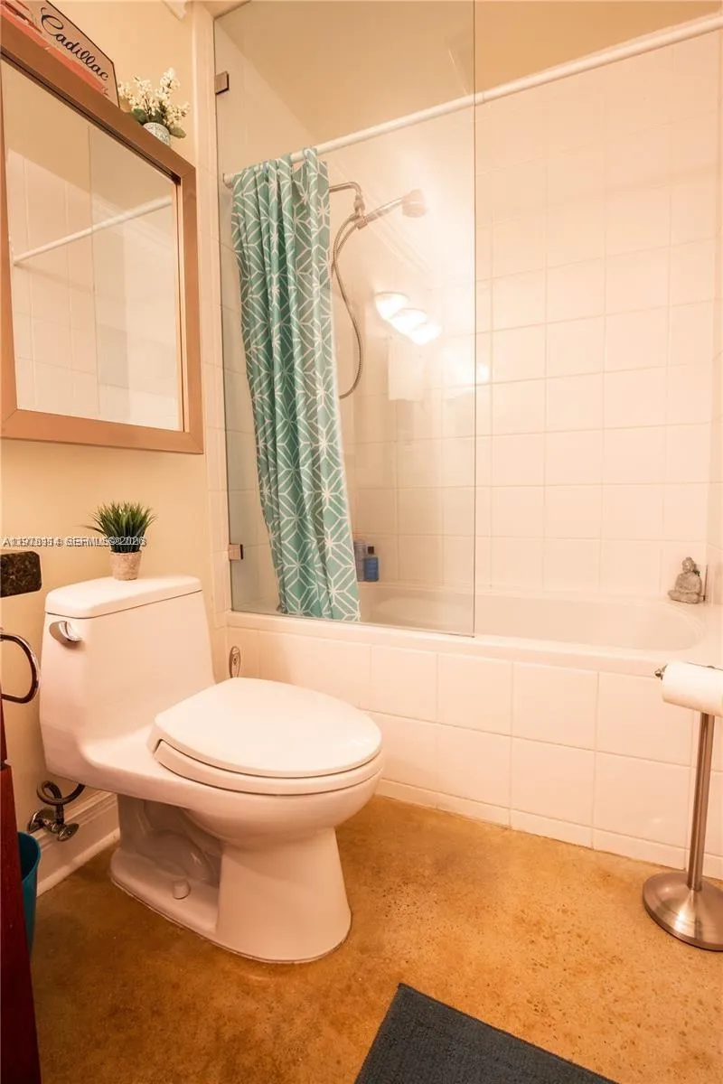 1700 Se 15th St 114, Fort Lauderdale, Florida 3331, Fort Lauderdale, Florida 33316, 1 Bedroom Bedrooms, ,1 BathroomBathrooms,Residential Lease,For Rent,1700 Se 15th St 114, Fort Lauderdale, Florida 3331,A11978114