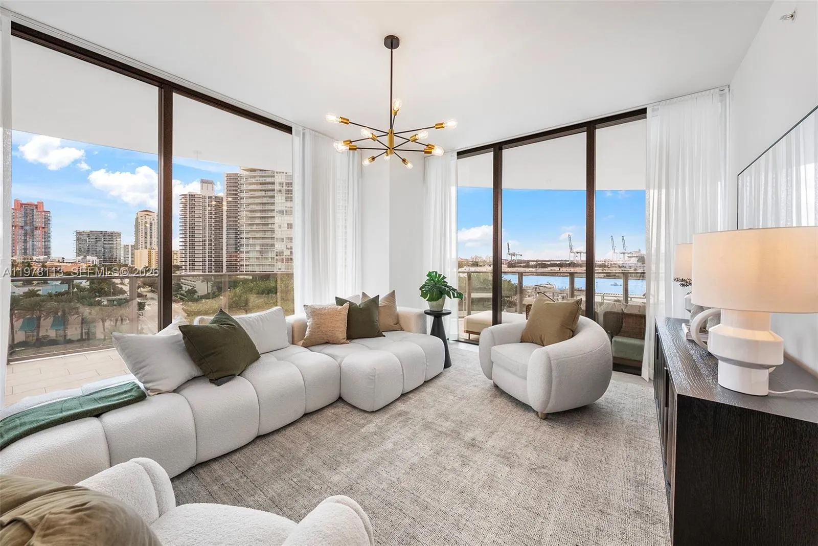 500 Alton 901, Miami Beach, Florida 33139, Miami Beach, Florida 33139, 3 Bedrooms Bedrooms, ,3 BathroomsBathrooms,Residential Lease,For Rent,500 Alton 901, Miami Beach, Florida 33139,A11978113