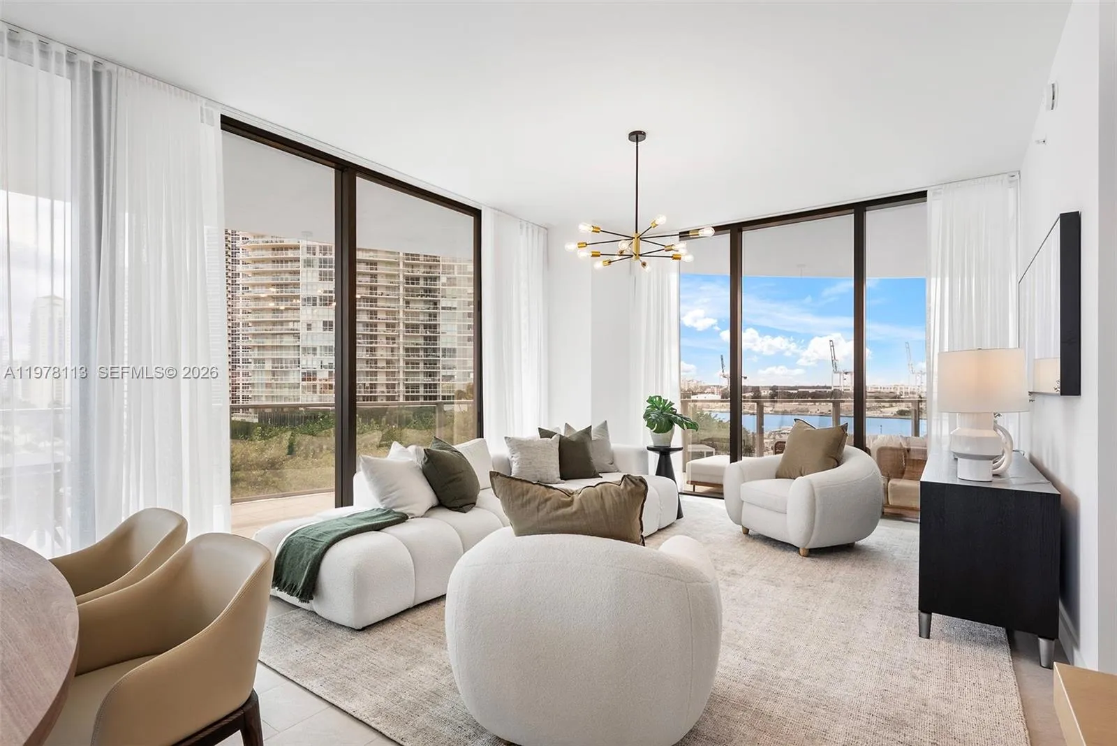 500 Alton 901, Miami Beach, Florida 33139, Miami Beach, Florida 33139, 3 Bedrooms Bedrooms, ,3 BathroomsBathrooms,Residential Lease,For Rent,500 Alton 901, Miami Beach, Florida 33139,A11978113