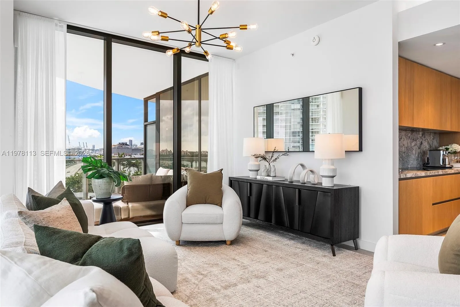 500 Alton 901, Miami Beach, Florida 33139, Miami Beach, Florida 33139, 3 Bedrooms Bedrooms, ,3 BathroomsBathrooms,Residential Lease,For Rent,500 Alton 901, Miami Beach, Florida 33139,A11978113