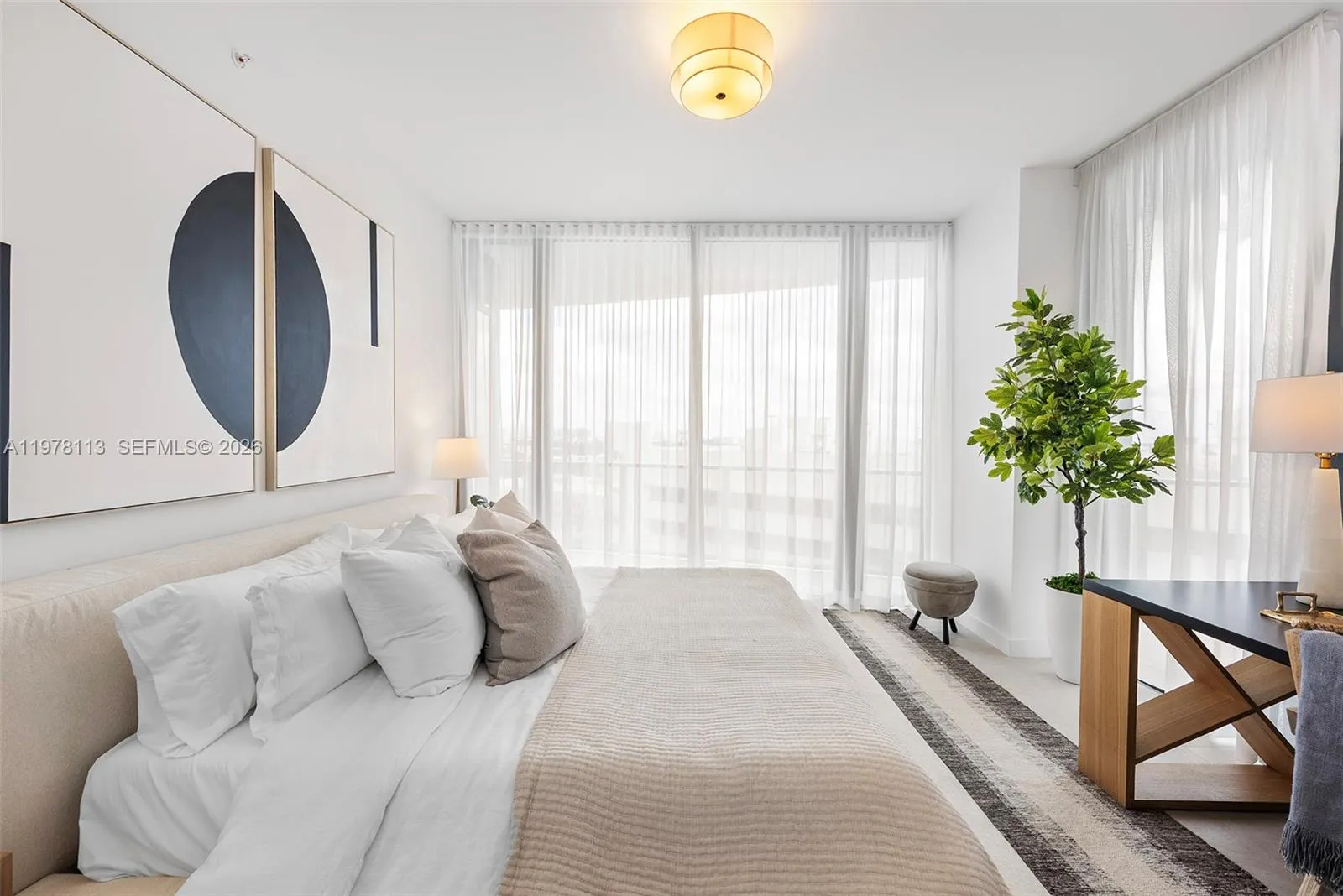 500 Alton 901, Miami Beach, Florida 33139, Miami Beach, Florida 33139, 3 Bedrooms Bedrooms, ,3 BathroomsBathrooms,Residential Lease,For Rent,500 Alton 901, Miami Beach, Florida 33139,A11978113