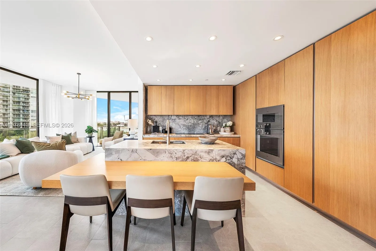 500 Alton 901, Miami Beach, Florida 33139, Miami Beach, Florida 33139, 3 Bedrooms Bedrooms, ,3 BathroomsBathrooms,Residential Lease,For Rent,500 Alton 901, Miami Beach, Florida 33139,A11978113