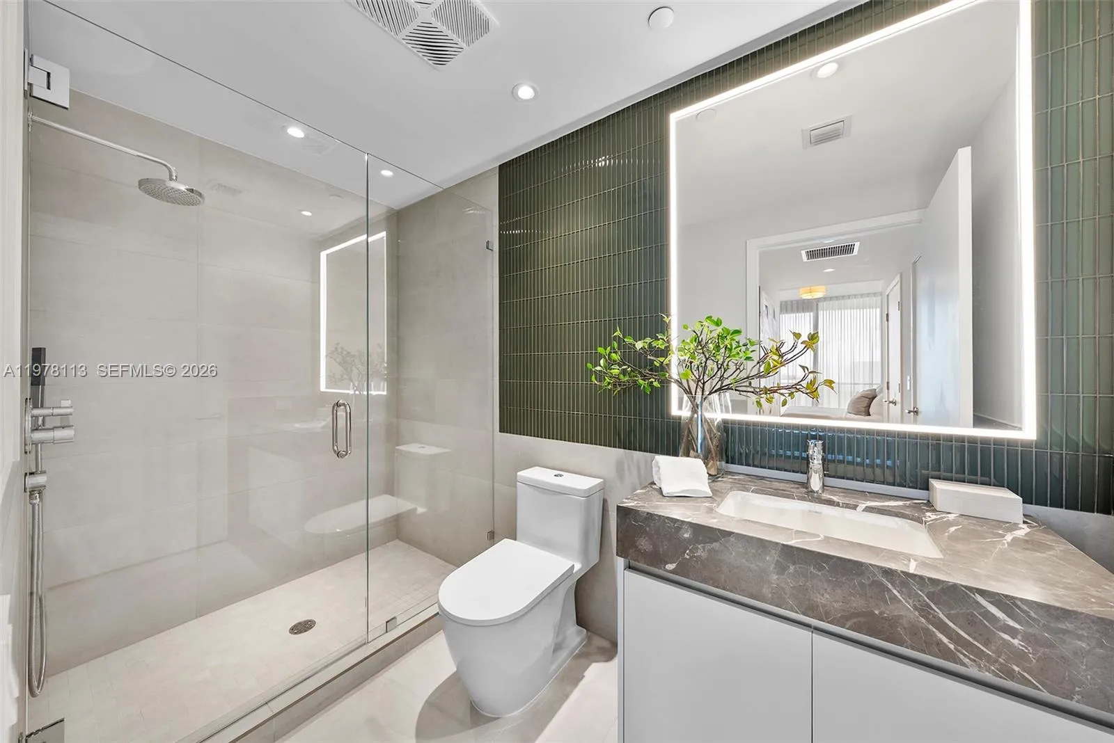 500 Alton 901, Miami Beach, Florida 33139, Miami Beach, Florida 33139, 3 Bedrooms Bedrooms, ,3 BathroomsBathrooms,Residential Lease,For Rent,500 Alton 901, Miami Beach, Florida 33139,A11978113