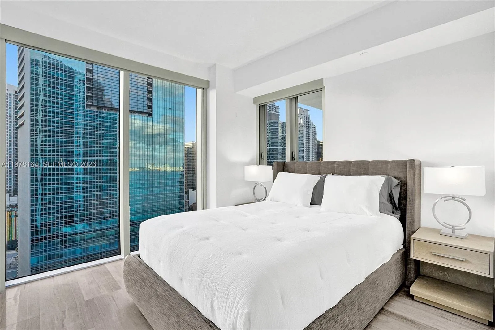 1300 Brickell Bay Dr 2702, Miami, Florida 33131, Miami, Florida 33131, 2 Bedrooms Bedrooms, ,2 BathroomsBathrooms,Residential Lease,For Rent,1300 Brickell Bay Dr 2702, Miami, Florida 33131,A11978164