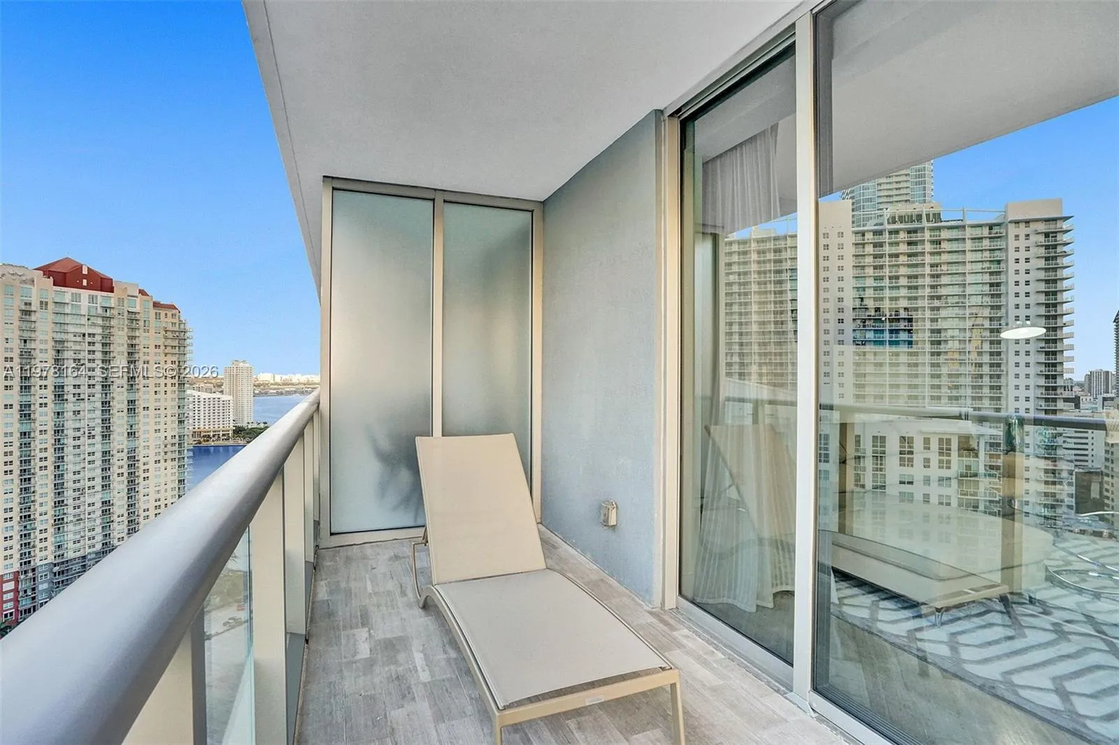 1300 Brickell Bay Dr 2702, Miami, Florida 33131, Miami, Florida 33131, 2 Bedrooms Bedrooms, ,2 BathroomsBathrooms,Residential Lease,For Rent,1300 Brickell Bay Dr 2702, Miami, Florida 33131,A11978164