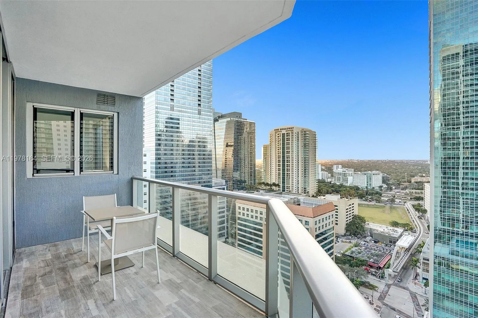 1300 Brickell Bay Dr 2702, Miami, Florida 33131, Miami, Florida 33131, 2 Bedrooms Bedrooms, ,2 BathroomsBathrooms,Residential Lease,For Rent,1300 Brickell Bay Dr 2702, Miami, Florida 33131,A11978164