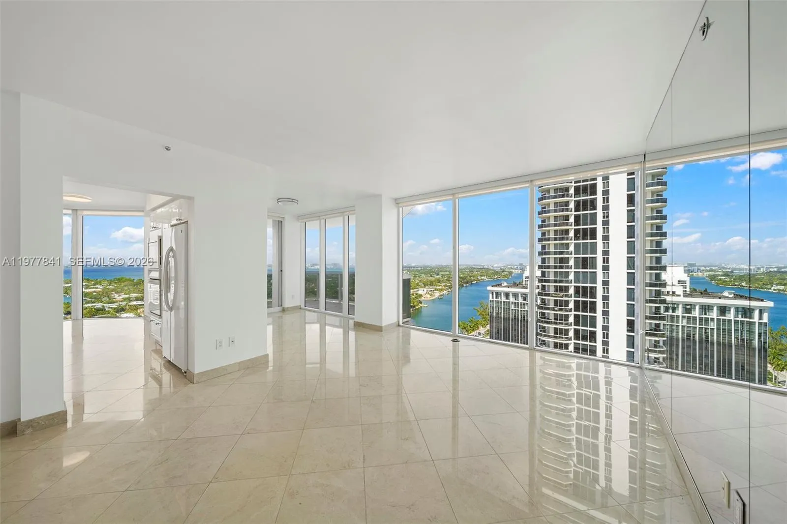 4775 Collins Ave 2507, Miami Beach, Florida 33140, Miami Beach, Florida 33140, 2 Bedrooms Bedrooms, ,2 BathroomsBathrooms,Residential Lease,For Rent,4775 Collins Ave 2507, Miami Beach, Florida 33140,A11977841