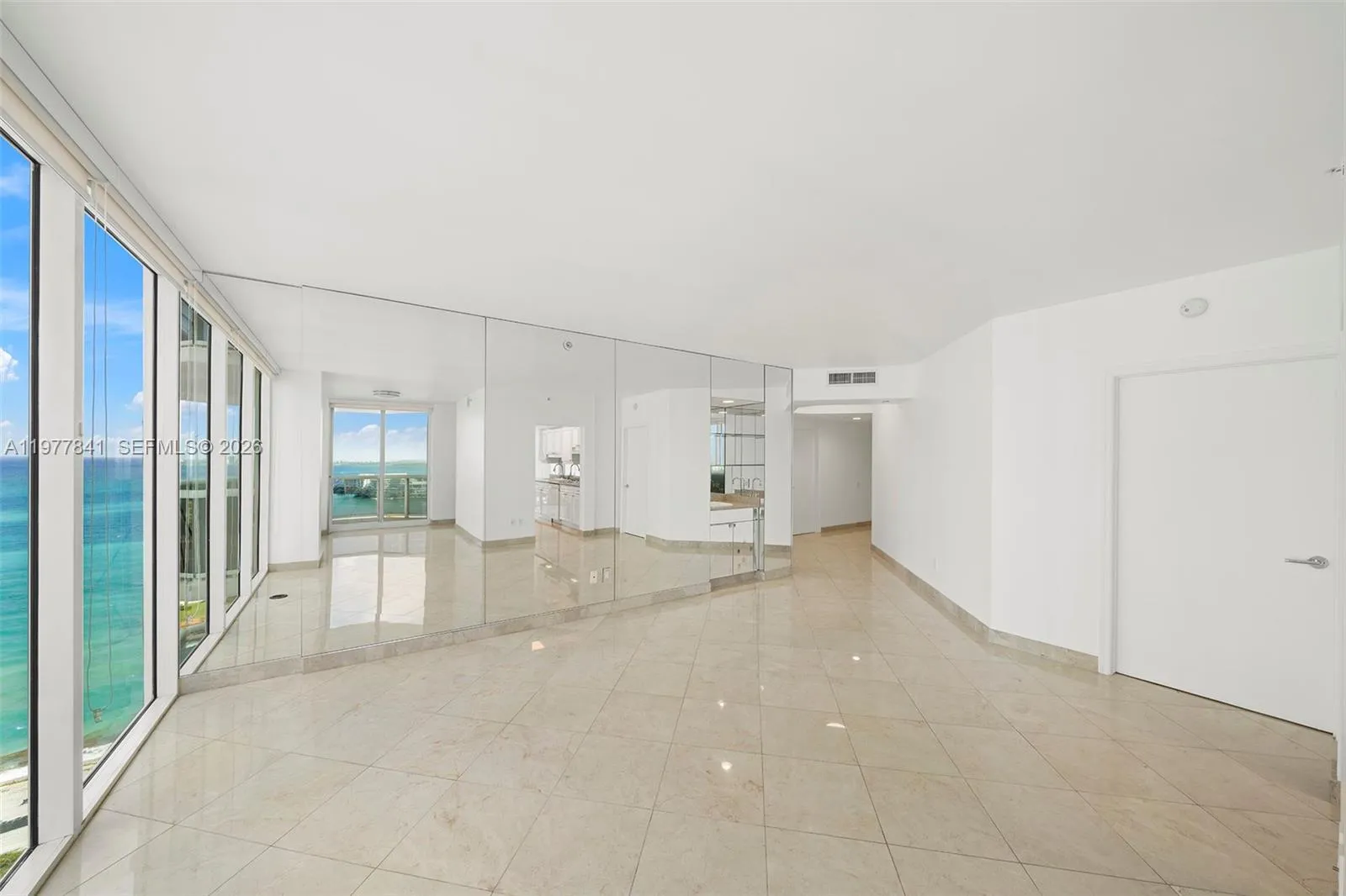 4775 Collins Ave 2507, Miami Beach, Florida 33140, Miami Beach, Florida 33140, 2 Bedrooms Bedrooms, ,2 BathroomsBathrooms,Residential Lease,For Rent,4775 Collins Ave 2507, Miami Beach, Florida 33140,A11977841