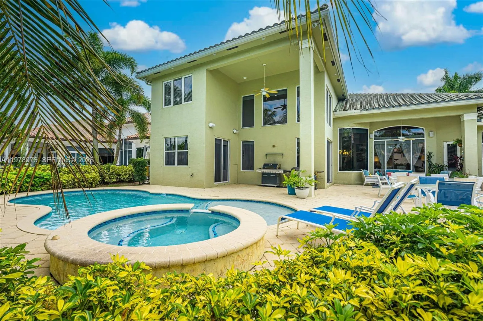 10221 Blue Palm St, Plantation, Florida 33324, Plantation, Florida 33324, 5 Bedrooms Bedrooms, ,4 BathroomsBathrooms,Residential,For Sale,10221 Blue Palm St, Plantation, Florida 33324,A11978076