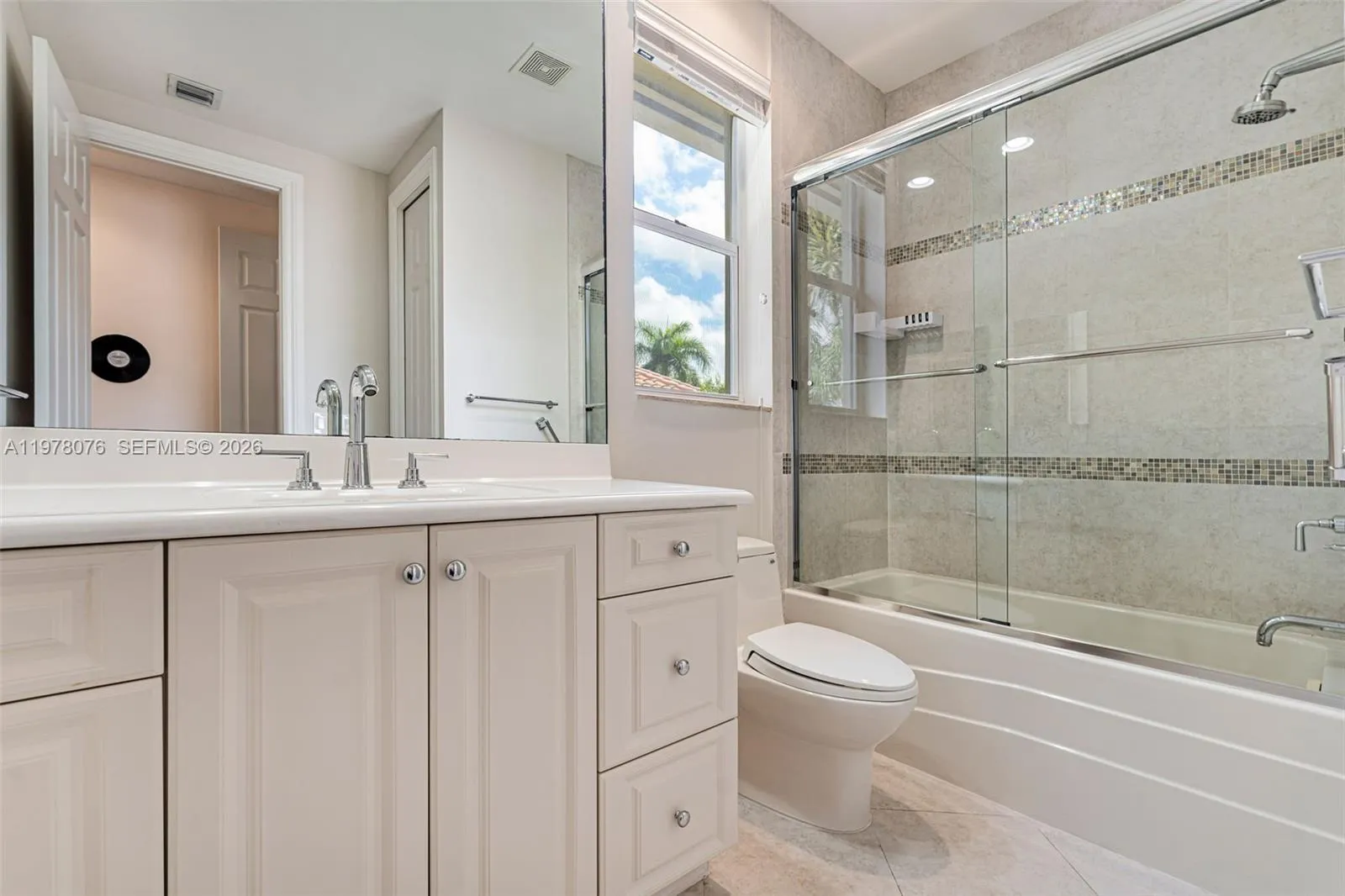 10221 Blue Palm St, Plantation, Florida 33324, Plantation, Florida 33324, 5 Bedrooms Bedrooms, ,4 BathroomsBathrooms,Residential,For Sale,10221 Blue Palm St, Plantation, Florida 33324,A11978076