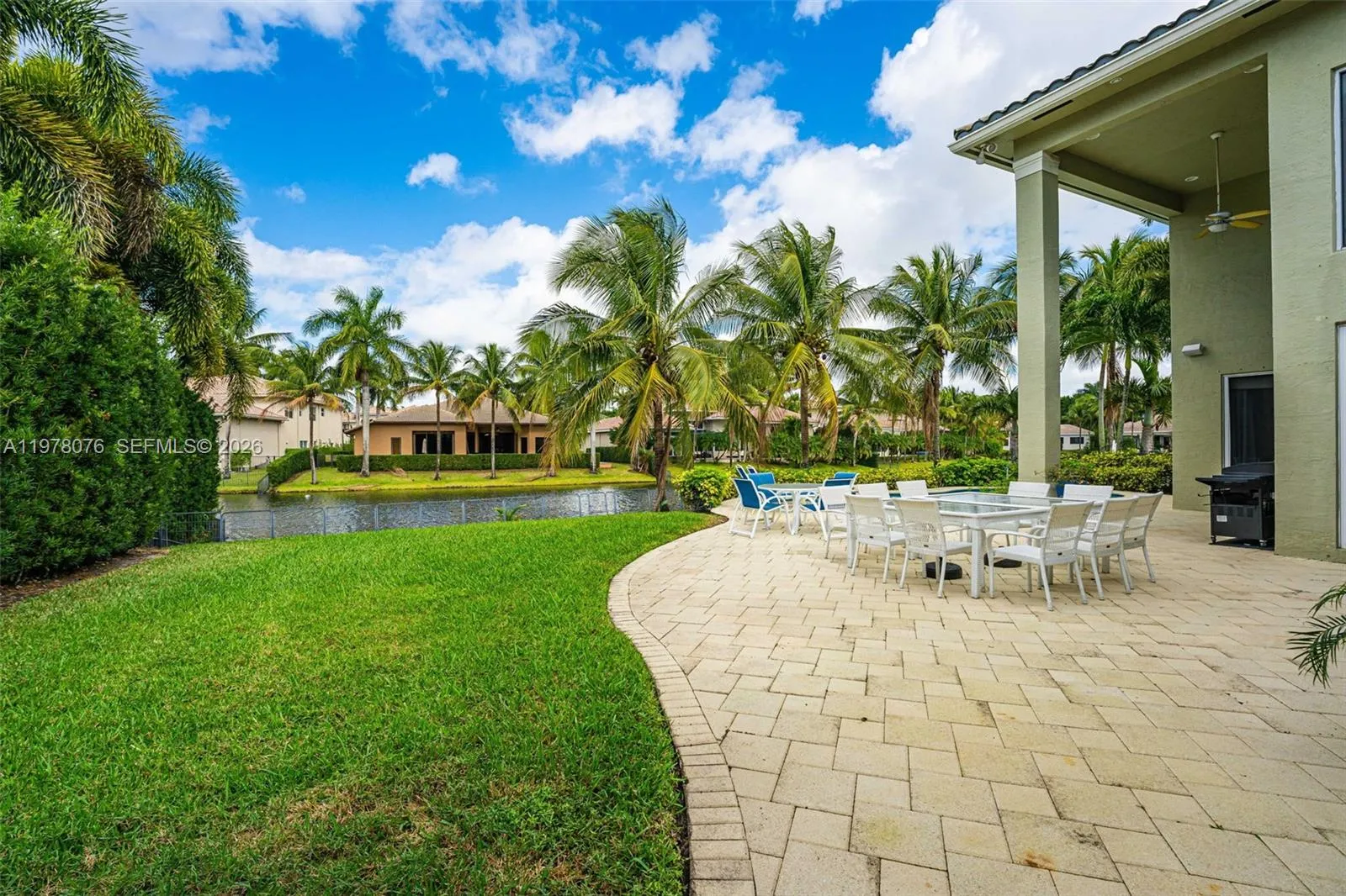 10221 Blue Palm St, Plantation, Florida 33324, Plantation, Florida 33324, 5 Bedrooms Bedrooms, ,4 BathroomsBathrooms,Residential,For Sale,10221 Blue Palm St, Plantation, Florida 33324,A11978076