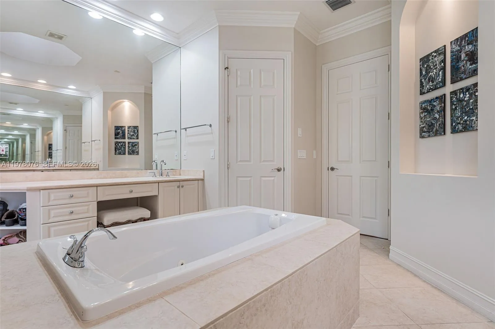 10221 Blue Palm St, Plantation, Florida 33324, Plantation, Florida 33324, 5 Bedrooms Bedrooms, ,4 BathroomsBathrooms,Residential,For Sale,10221 Blue Palm St, Plantation, Florida 33324,A11978076