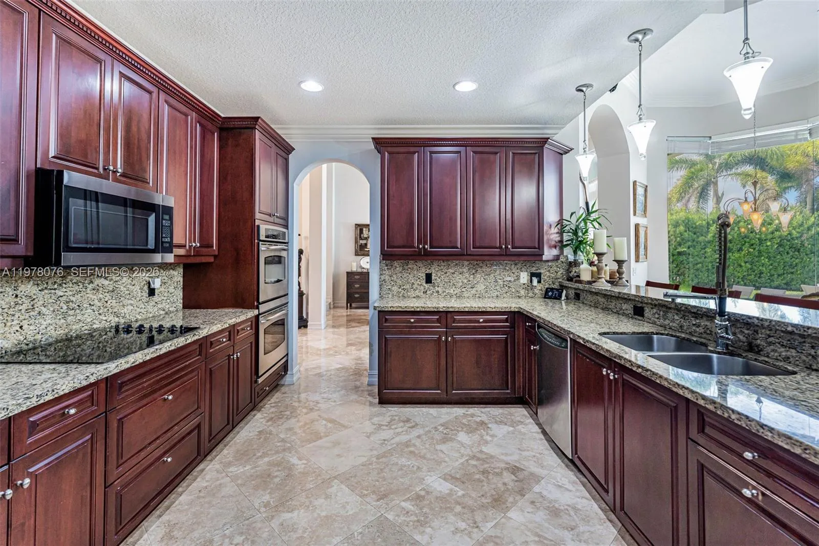 10221 Blue Palm St, Plantation, Florida 33324, Plantation, Florida 33324, 5 Bedrooms Bedrooms, ,4 BathroomsBathrooms,Residential,For Sale,10221 Blue Palm St, Plantation, Florida 33324,A11978076