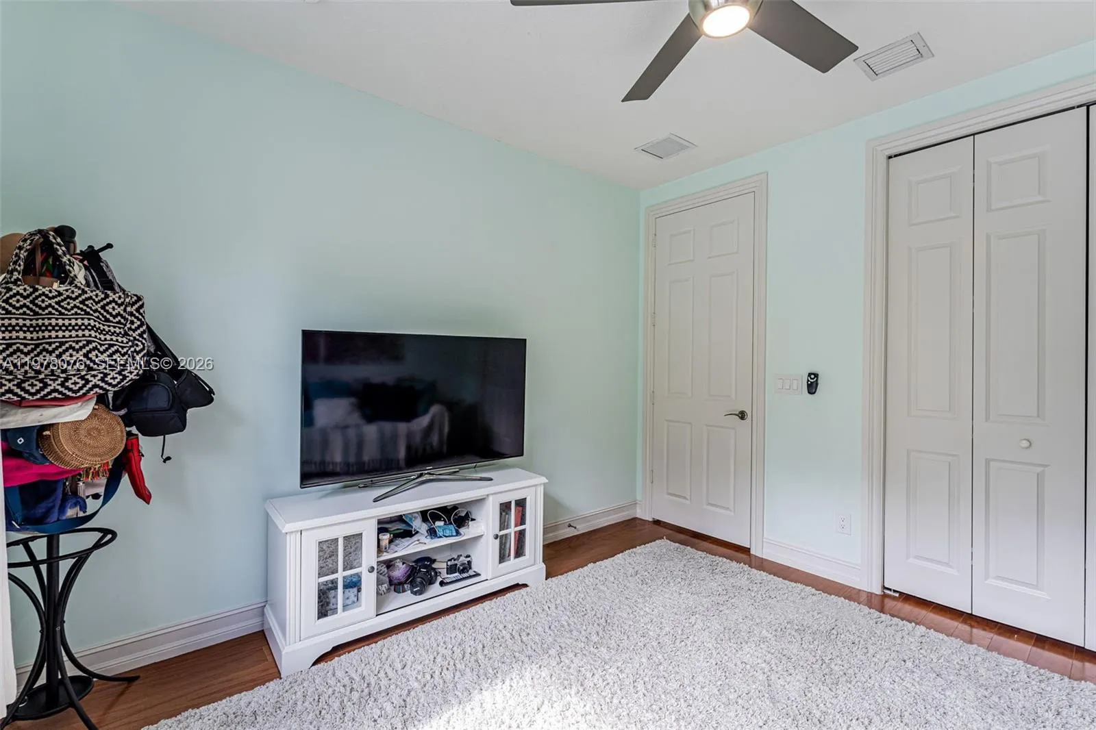 10221 Blue Palm St, Plantation, Florida 33324, Plantation, Florida 33324, 5 Bedrooms Bedrooms, ,4 BathroomsBathrooms,Residential,For Sale,10221 Blue Palm St, Plantation, Florida 33324,A11978076