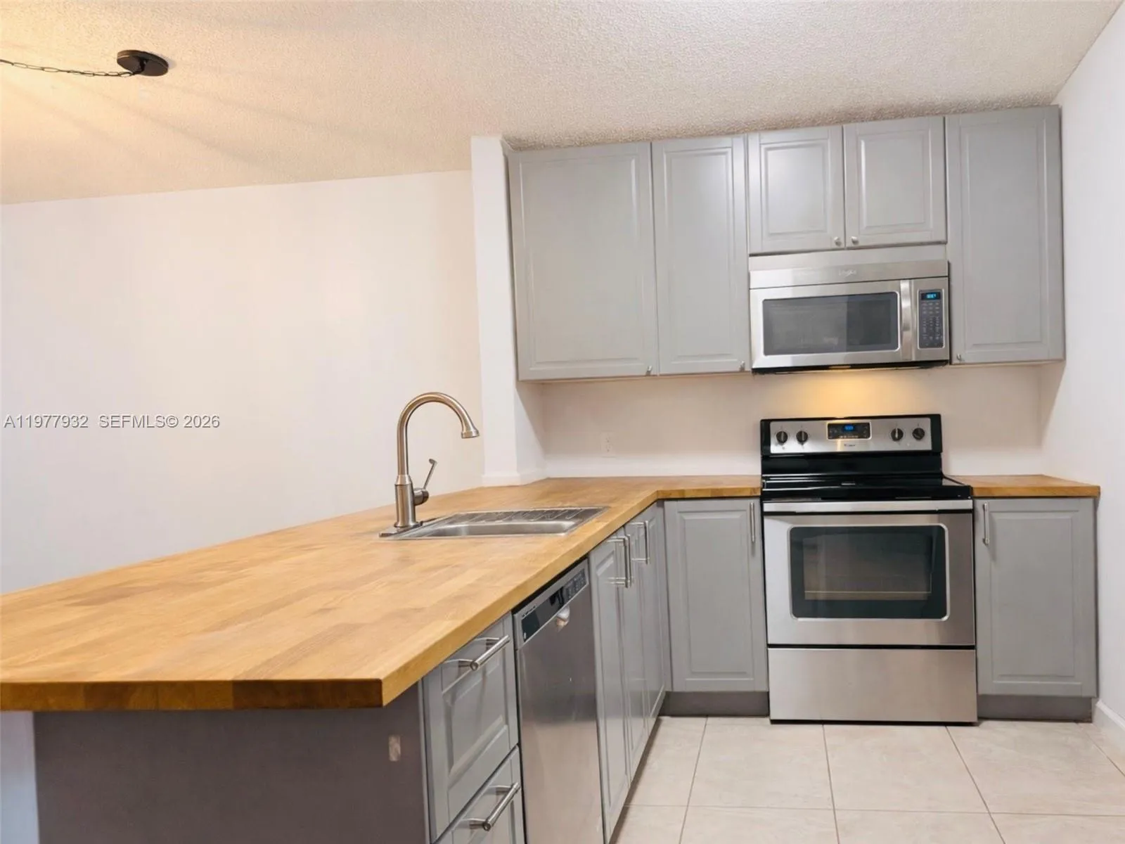 614 Woodgate Cir C, Sunrise, Florida 33326, Sunrise, Florida 33326, 3 Bedrooms Bedrooms, ,2 BathroomsBathrooms,Residential Lease,For Rent,614 Woodgate Cir C, Sunrise, Florida 33326,A11977932