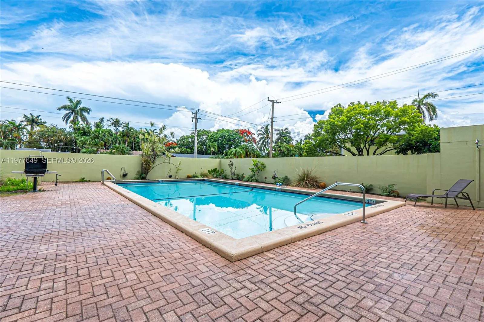 1425 Arthur St 116, Hollywood, Florida 33020, Hollywood, Florida 33020, 2 Bedrooms Bedrooms, ,2 BathroomsBathrooms,Residential Lease,For Rent,1425 Arthur St 116, Hollywood, Florida 33020,A11977649