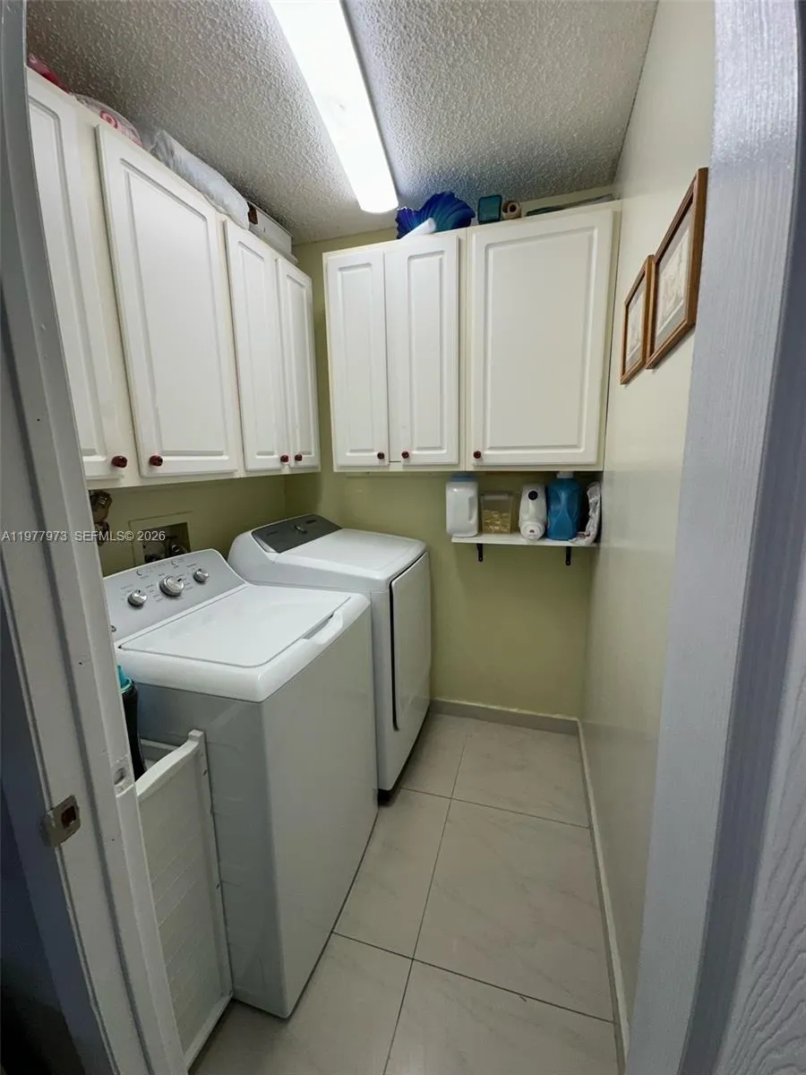 2385 W 69th St 2385-a, Hialeah, Florida 33016, Hialeah, Florida 33016, 3 Bedrooms Bedrooms, ,2 BathroomsBathrooms,Residential,For Sale,2385 W 69th St 2385-a, Hialeah, Florida 33016,A11977973