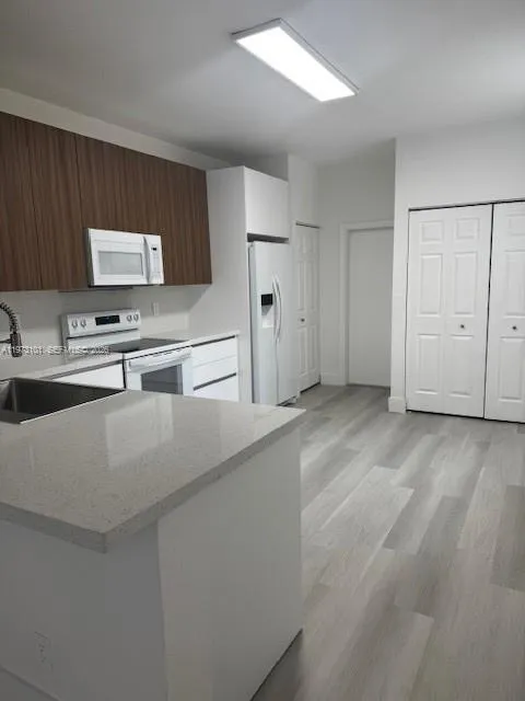 2179 Hacienda Ter 2179, Weston, Florida 33327, Weston, Florida 33327, 3 Bedrooms Bedrooms, ,2 BathroomsBathrooms,Residential Lease,For Rent,2179 Hacienda Ter 2179, Weston, Florida 33327,A11973101