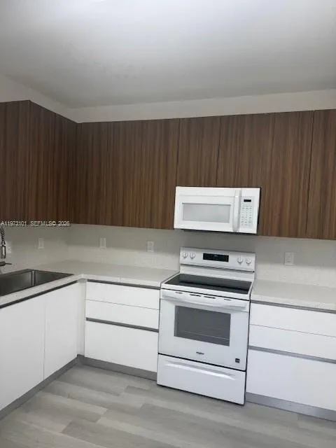 2179 Hacienda Ter 2179, Weston, Florida 33327, Weston, Florida 33327, 3 Bedrooms Bedrooms, ,2 BathroomsBathrooms,Residential Lease,For Rent,2179 Hacienda Ter 2179, Weston, Florida 33327,A11973101