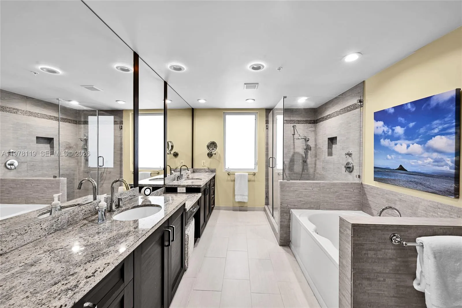 346 Elm St A-10, Hollywood, Florida 33019, Hollywood, Florida 33019, 4 Bedrooms Bedrooms, ,4 BathroomsBathrooms,Residential,For Sale,346 Elm St A-10, Hollywood, Florida 33019,A11978119