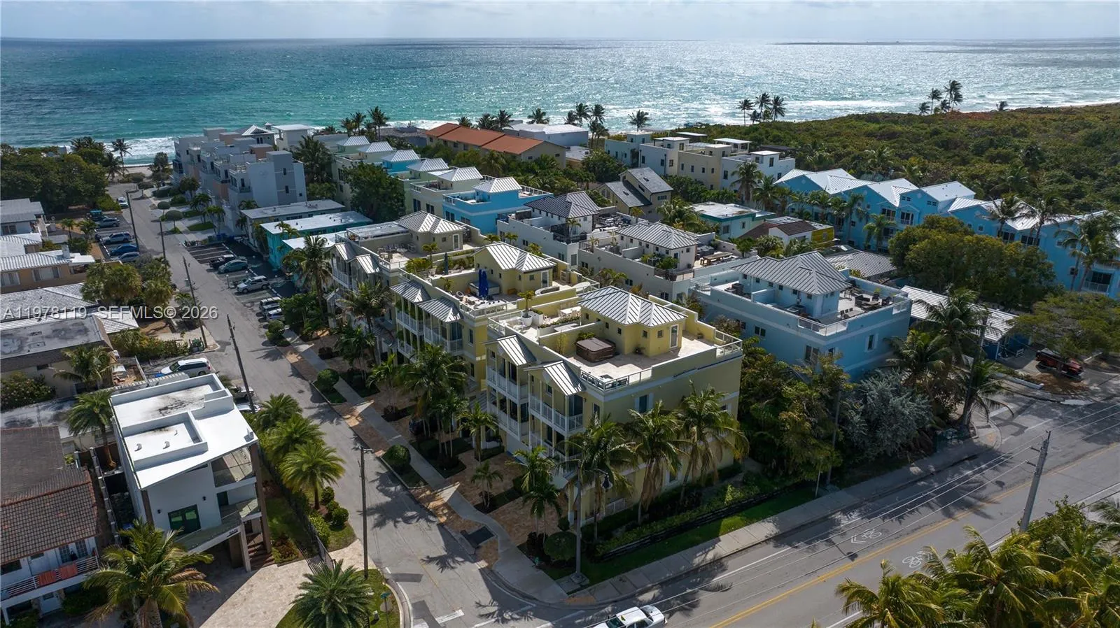 346 Elm St A-10, Hollywood, Florida 33019, Hollywood, Florida 33019, 4 Bedrooms Bedrooms, ,4 BathroomsBathrooms,Residential,For Sale,346 Elm St A-10, Hollywood, Florida 33019,A11978119
