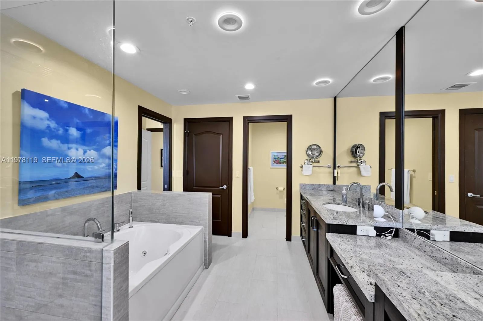 346 Elm St A-10, Hollywood, Florida 33019, Hollywood, Florida 33019, 4 Bedrooms Bedrooms, ,4 BathroomsBathrooms,Residential,For Sale,346 Elm St A-10, Hollywood, Florida 33019,A11978119