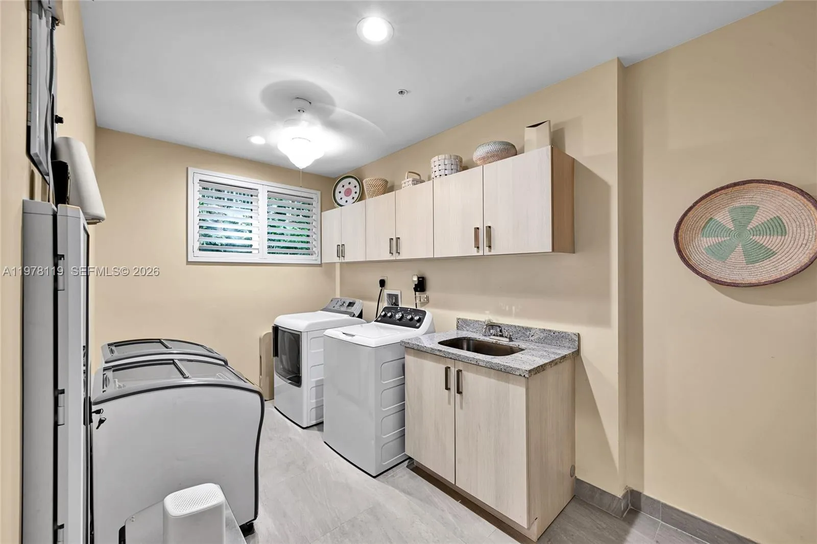 346 Elm St A-10, Hollywood, Florida 33019, Hollywood, Florida 33019, 4 Bedrooms Bedrooms, ,4 BathroomsBathrooms,Residential,For Sale,346 Elm St A-10, Hollywood, Florida 33019,A11978119